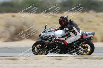 media/May-05-2025-Moto Forza (Mon) [[3c1838c5e5]]/2-B Group/Session 3 (Panning Test Turn 14 Inside)/
